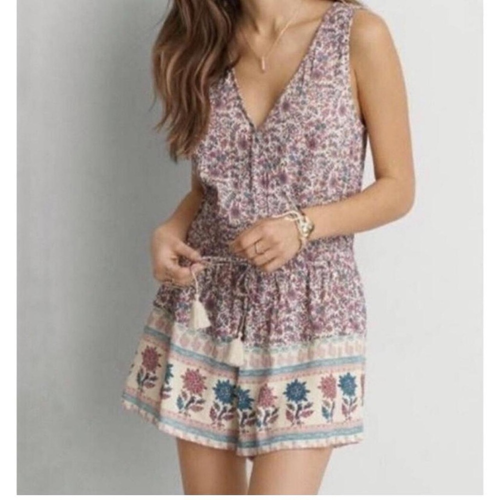 American Eagle Boho Floral Sleeveless Romper‎ | Medium